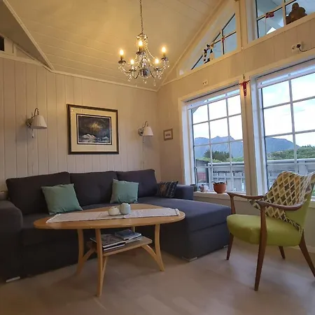 Cosy By The Sea, Ballstad * Jerstad