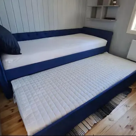 Cosy By The Sea, Ballstad Tatil Evi